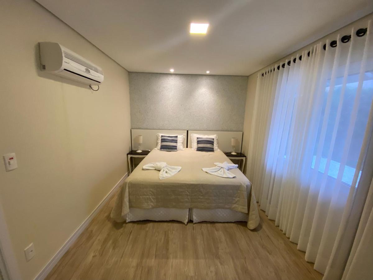Pousada Ipe Amarelo E Quinta Dos Medeiros Bed & Breakfast Грамаду Екстериор снимка