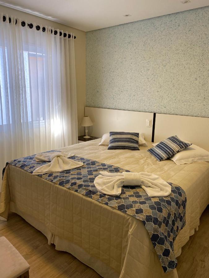 Pousada Ipe Amarelo E Quinta Dos Medeiros Bed & Breakfast Грамаду Екстериор снимка